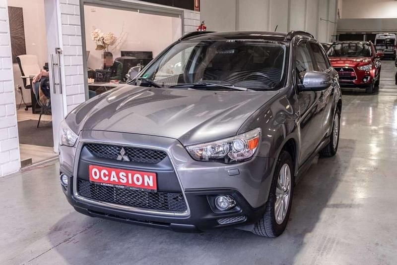 Plateado Usado 2010 Mitsubishi ASX SUV | 8800 € (Precio justo) - Imagen 1/4