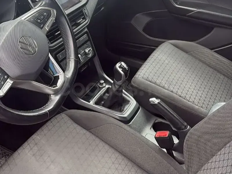Occasion VW T-Cross Advance 95 ch (69 kW) 2022 Beige SUV