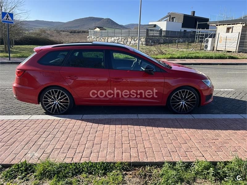 Usado Seat Leon ST CUPRA 290 CV (213 kW) 2016 Rojo Familiar