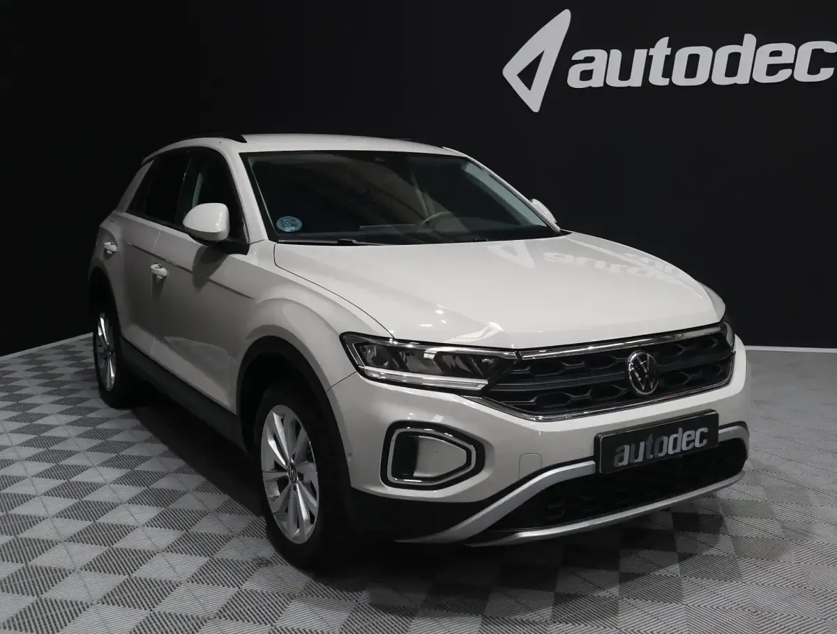 Usado VW T-Roc Life 150 CV (110 kW) 2023 Blanco SUV