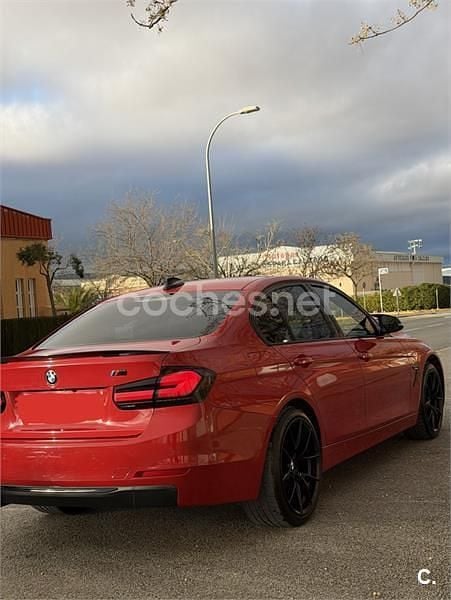 Usado BMW 320 Luxury Line 184 CV (135 kW) 2012 Rojo Berlina