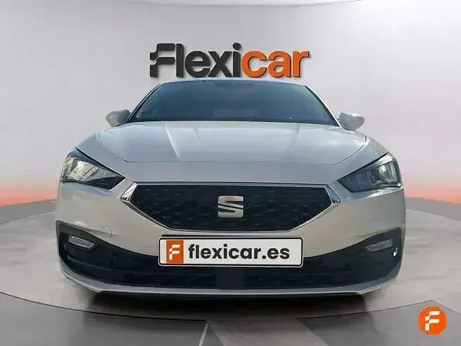 Usado Seat Leon Reference 115 CV (84 kW) 2022 Blanco Berlina