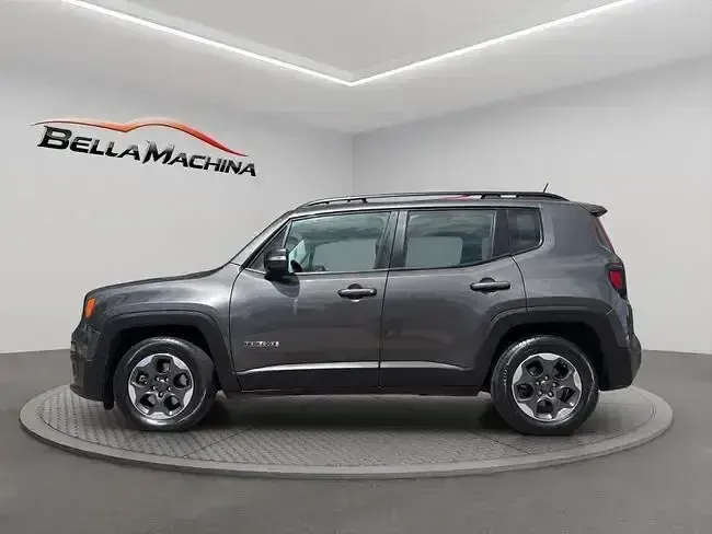 Usado Jeep Renegade Longitude 120 CV (88 kW) 2016 Gris / plata SUV