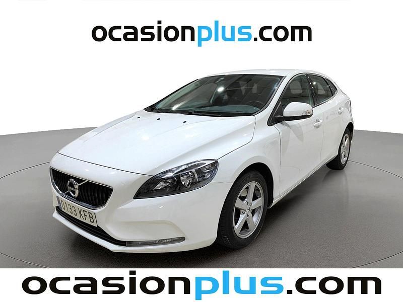 Blanco Usado 2017 Volvo V40 Kinetic Utilitario | 15.278 € (Precio justo) - Imagen 1/4