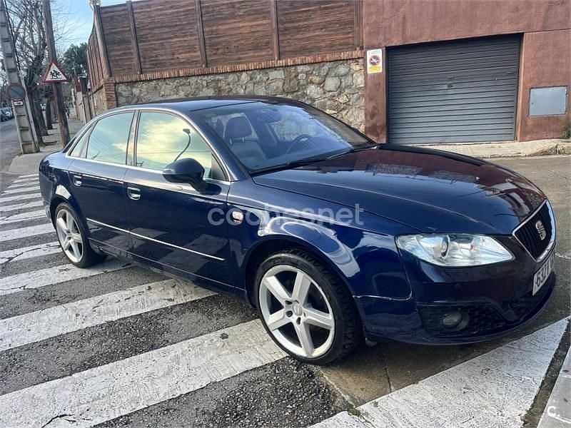 Usado Seat Exeo Style 143 CV (105 kW) 2009 Azul Berlina