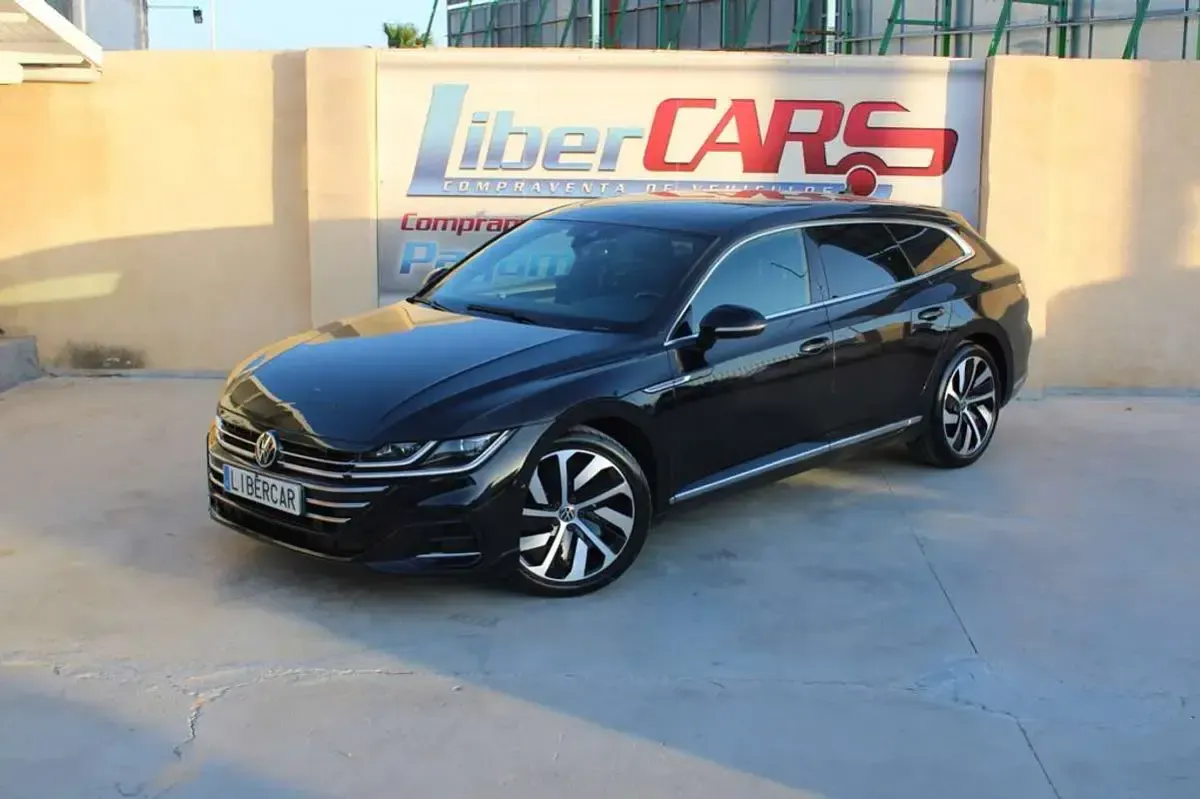 Usado VW Arteon R-line 150 CV (110 kW) 2021 Negro Familiar
