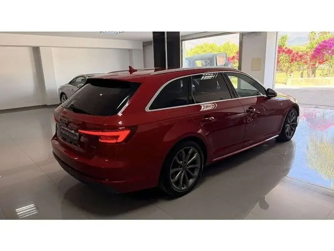 Usado Audi A4 S-Line 150 CV (110 kW) 2018 Rojo Familiar