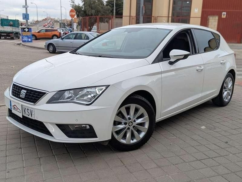 Usado Seat Leon Style 110 CV (80 kW) 2019 Blanco Utilitario