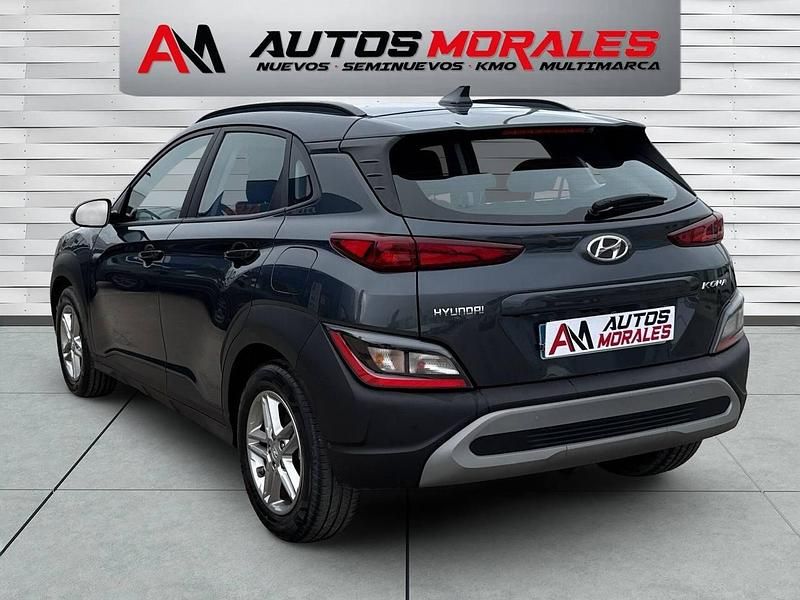 Usado Hyundai Kona 120 CV (88 kW) 2022 Gris SUV