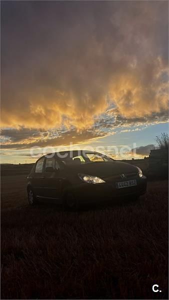 Negro Usado 2001 Peugeot 307 Berlina | 2000 € (Un poco caro) - Imagen 1/4