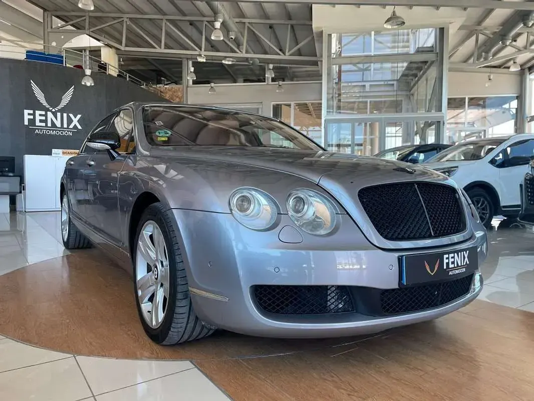 Usado Bentley Continental Flying Spur 559 CV (411 kW) 2007 Gris / plata Berlina