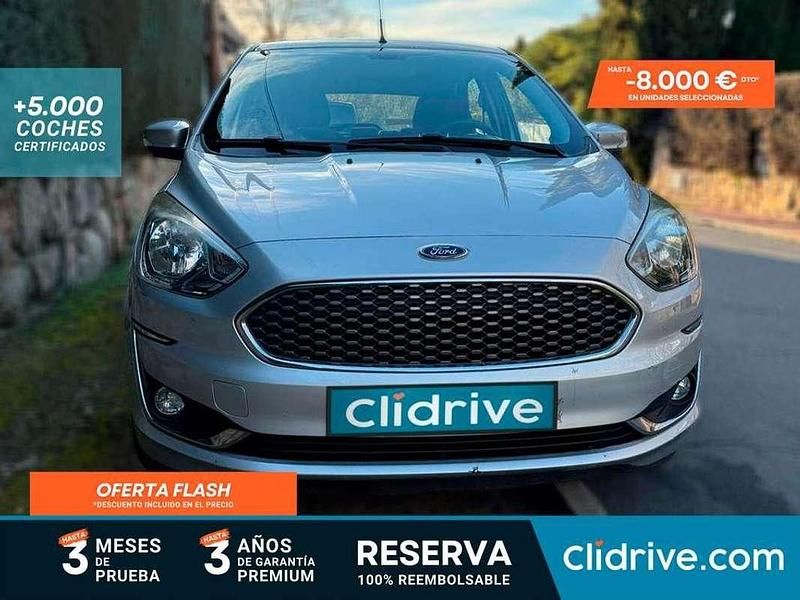 Usado Ford Ka Plus Ultimate 86 CV (63 kW) 2019 Gris Utilitario