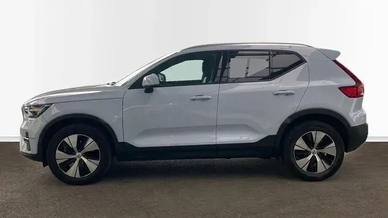 Usado Volvo XC40 Core 197 CV (144 kW) 2025 Azul SUV