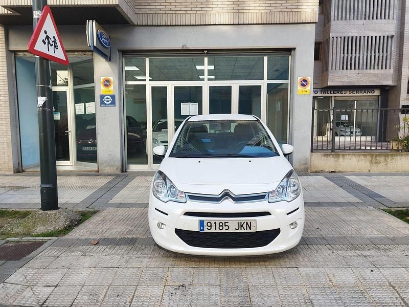 Usado Citroën C3 Live 68 CV (50 kW) 2015 Blanco Utilitario