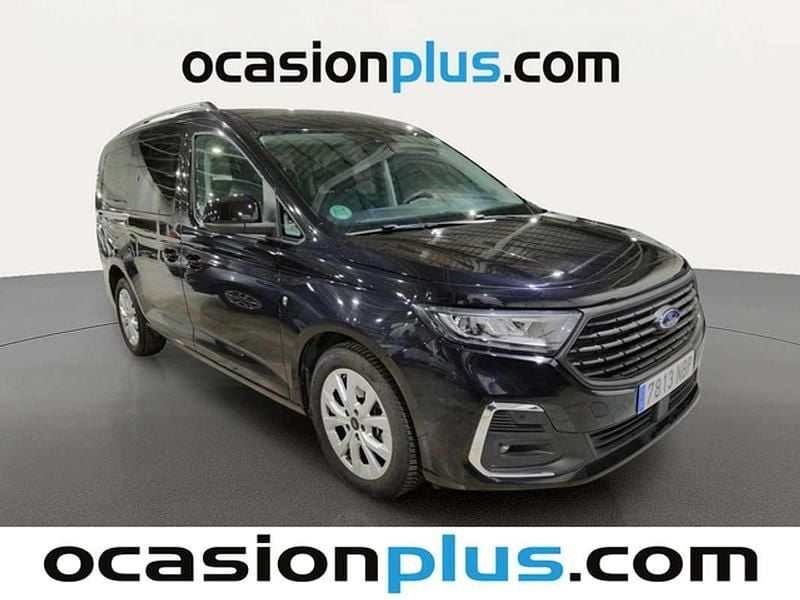 Usado Ford Tourneo Titanium 122 CV (89 kW) 2025 Negro Van