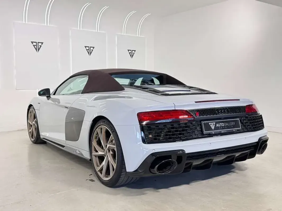Usado Audi R8 Spyder Premium 540 CV (397 kW) 2021 Gris Descapotable