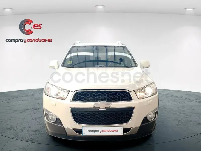 Usado Chevrolet Captiva LT 184 CV (135 kW) 2012 Blanco SUV