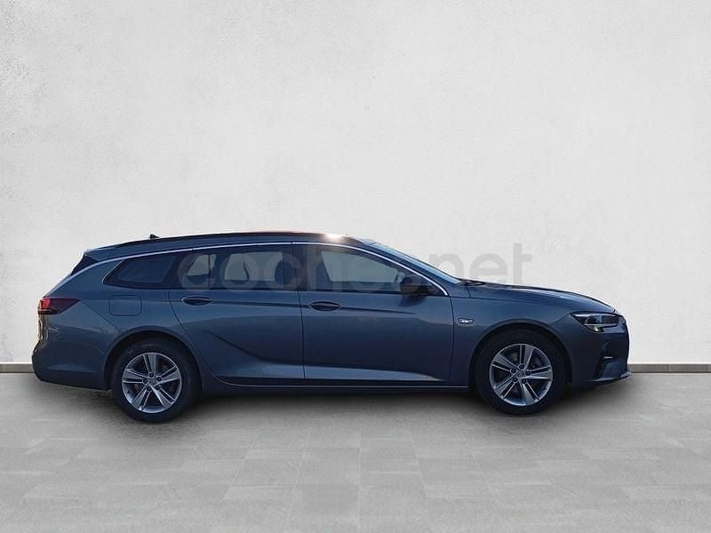 Usado Opel Insignia Business Edition 122 CV (89 kW) 2021 Gris / plata Familiar