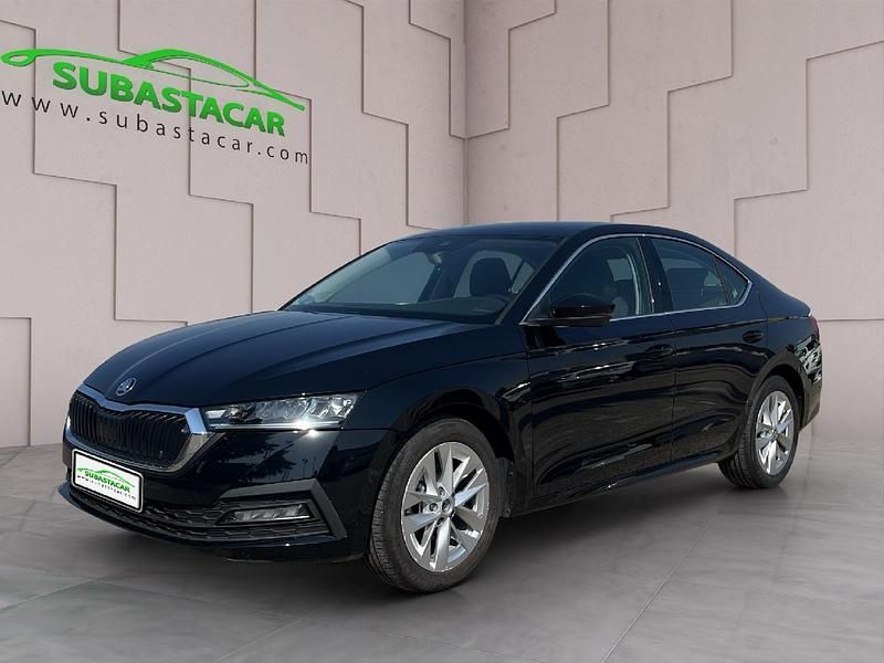 Negro Usado 2021 Skoda Octavia Ambition | 15.661 € (Super precio) - Imagen 1/4