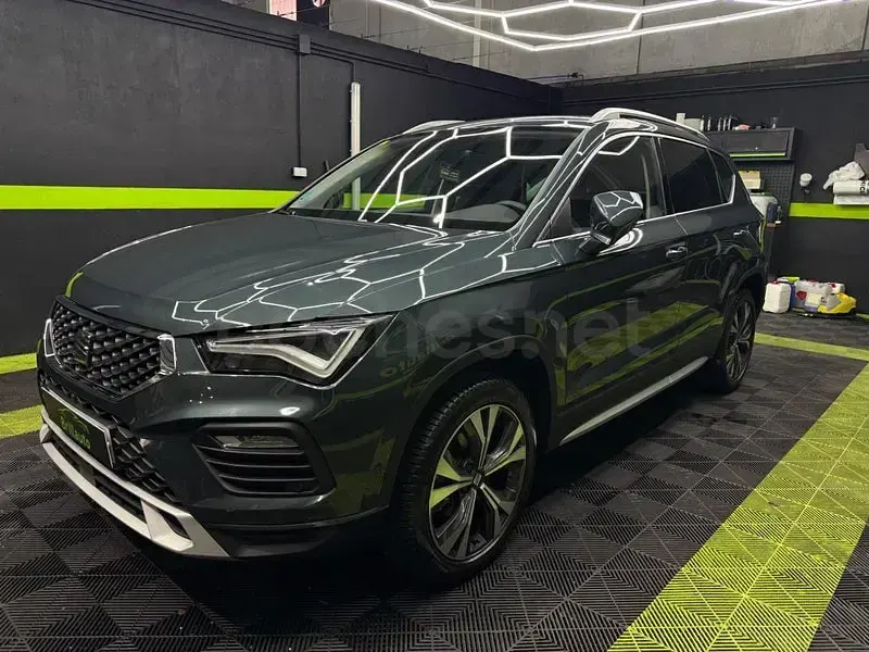 Usado Seat Ateca Xperience 150 CV (110 kW) 2020 Gris / plata SUV