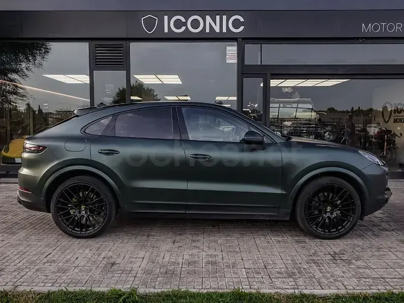 Usado Porsche Cayenne Platinum Edition 462 CV (339 kW) 2022 Verde SUV