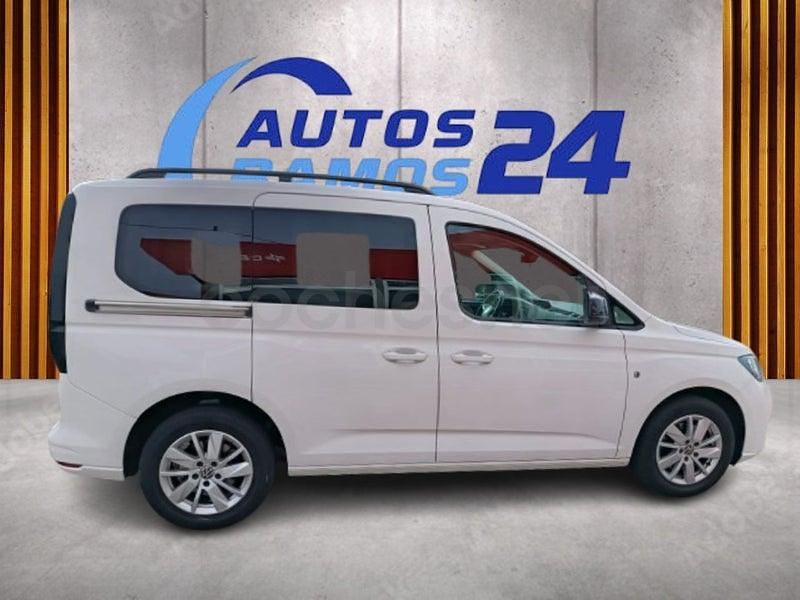 Usado VW Caddy 102 CV (75 kW) 2023 Blanco Monovolumen