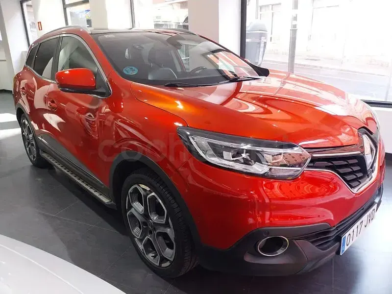 Usado Renault Kadjar Zen 130 CV (95 kW) 2016 Rojo SUV