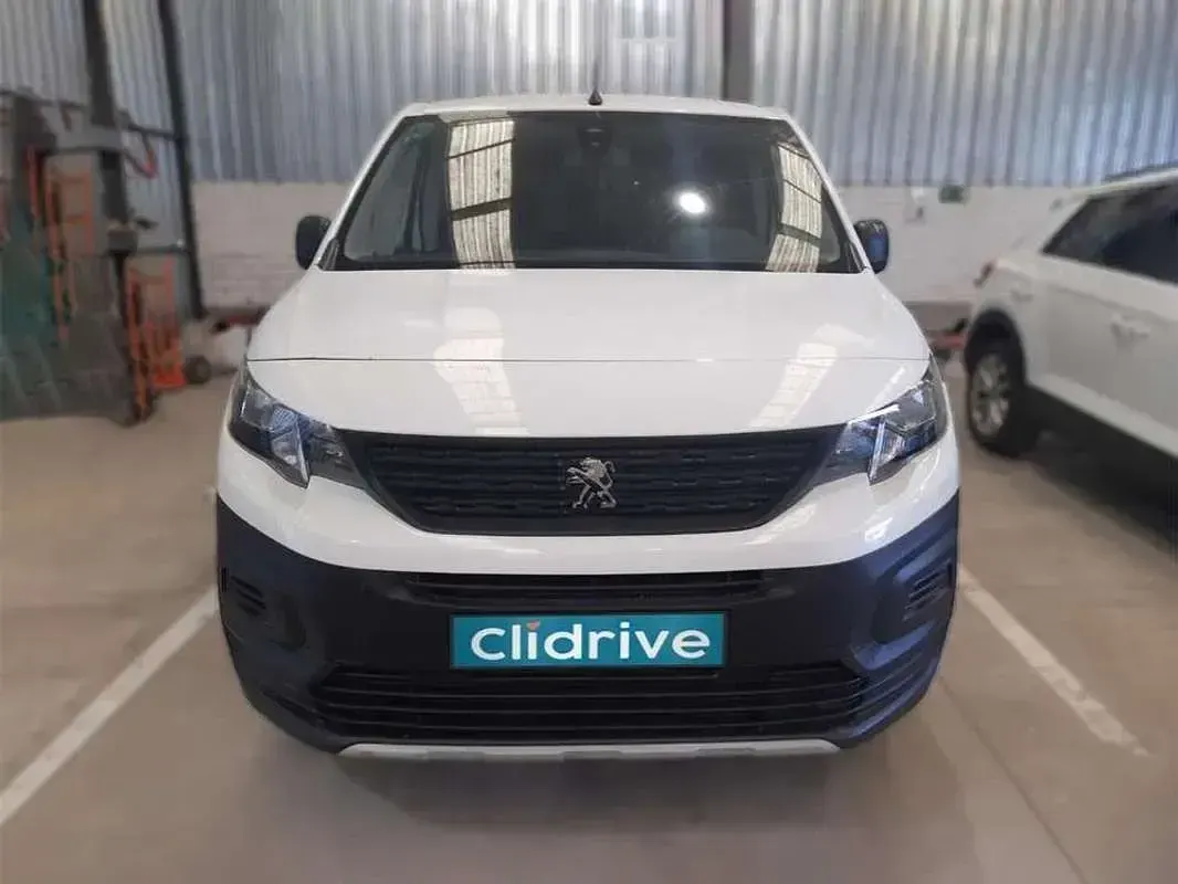 Usado Peugeot Rifter Access 99 CV (72 kW) 2020 Blanco Monovolumen