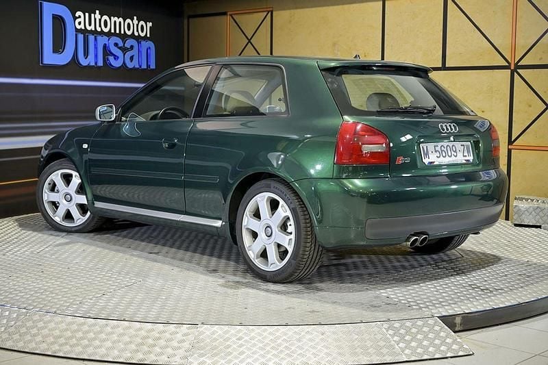 Usado Audi S3 210 CV (154 kW) 2000 Verde Utilitario