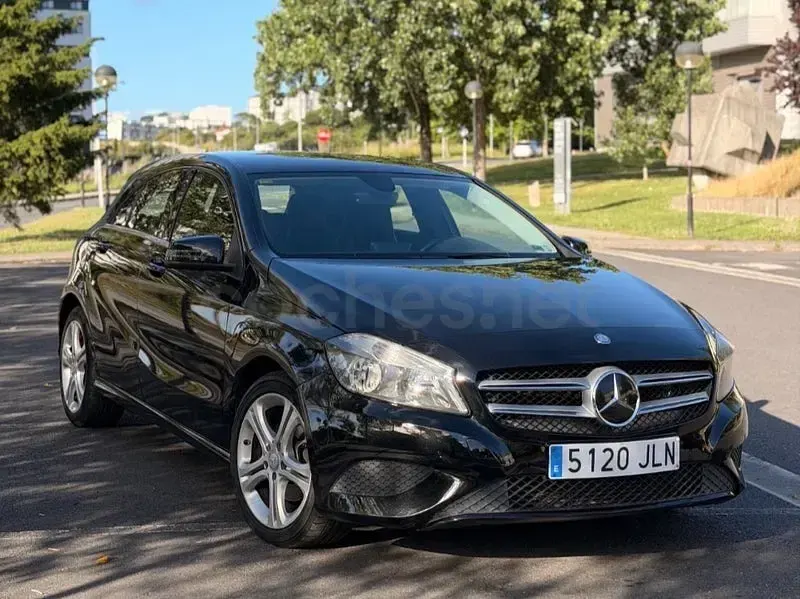 Usado Mercedes A200 Urban 136 CV (100 kW) 2015 Negro Berlina