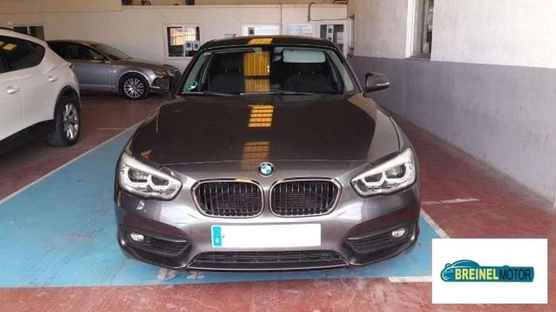 Usado BMW 118 136 CV (100 kW) 2018 Gris Utilitario