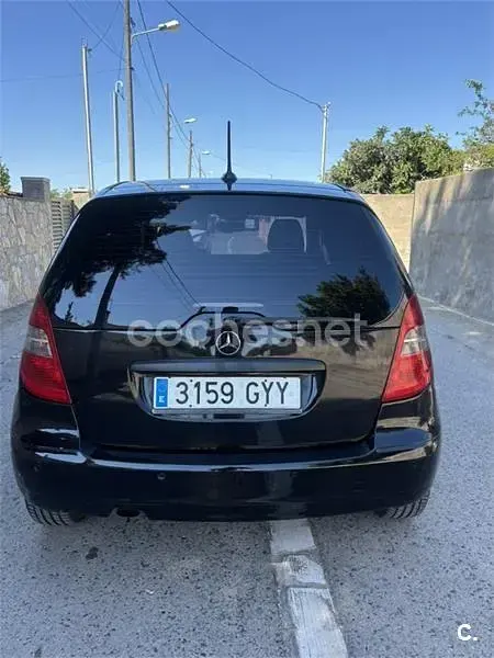 Usado Mercedes A160 Elegance 95 CV (69 kW) 2010 Negro Monovolumen