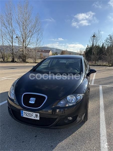 Negro Usado 2006 Seat Leon Reference Berlina | 3000 € (Super precio) - Imagen 1/4