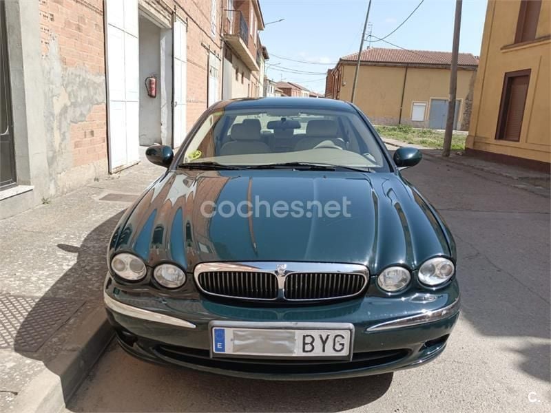 Usado Jaguar X-type Executive 196 CV (144 kW) 2002 Verde Berlina