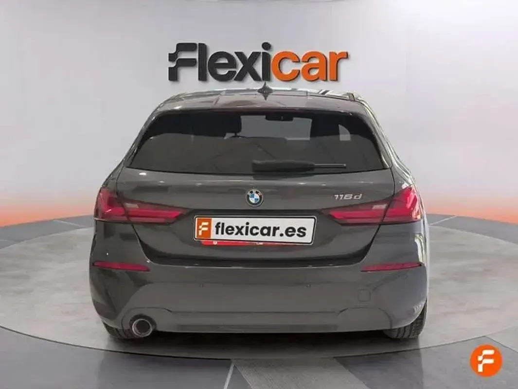 Usado BMW 116 116 CV (85 kW) 2021 Gris Utilitario
