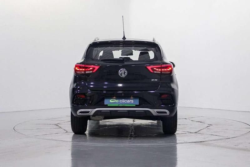 Usado MG ZS Comfort 106 CV (77 kW) 2023 Negro SUV