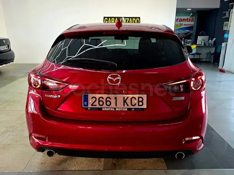 Usado Mazda 3 Edition 150 CV (110 kW) 2018 Rojo Berlina