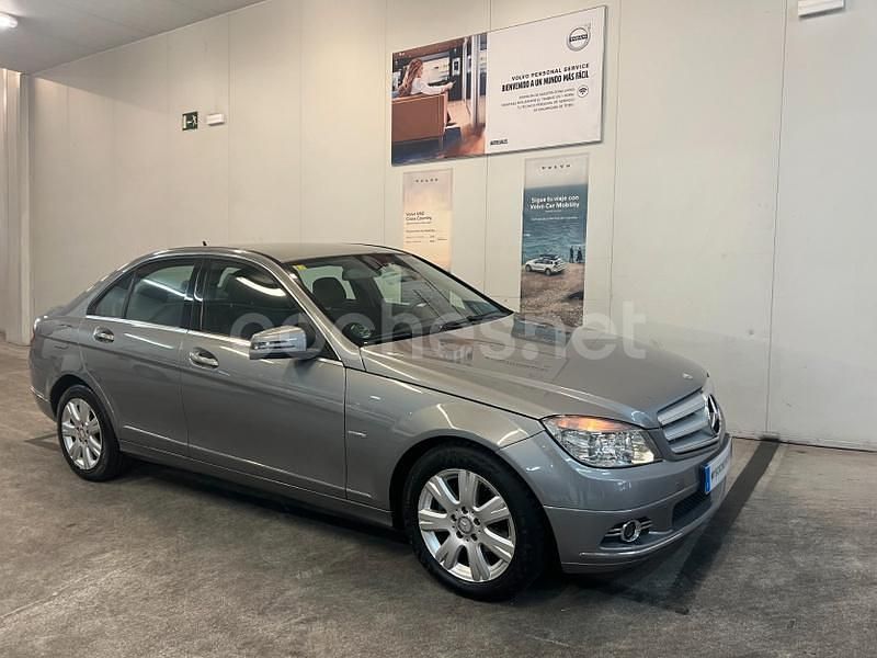 Usado Mercedes C200 Avantgarde 136 CV (100 kW) 2010 Gris / plata Berlina