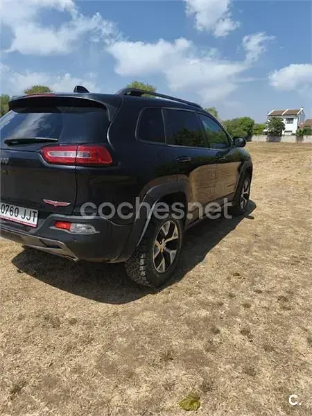 Usado Jeep Cherokee Trailhawk 271 CV (199 kW) 2015 Negro SUV