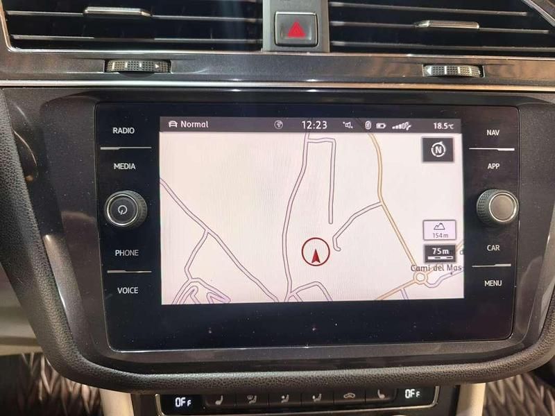 Usado VW Tiguan Allspace Sportline 190 CV (139 kW) 2017 Gris SUV