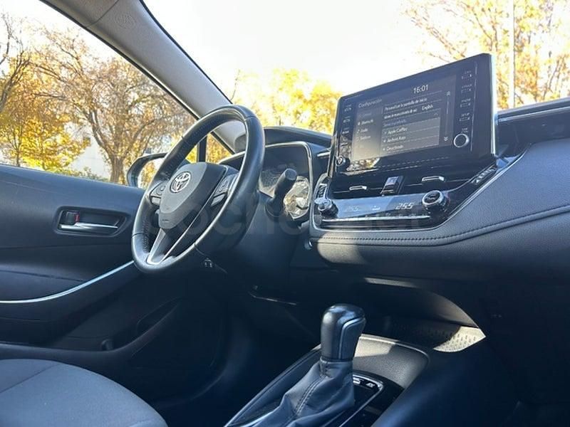 Usado Toyota Corolla Active 122 CV (89 kW) 2022 Negro Berlina