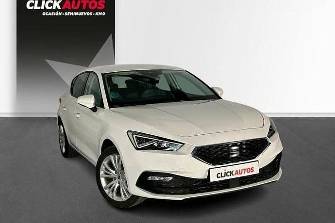 Usado Seat Leon Style 150 CV (110 kW) 2024 Blanco
