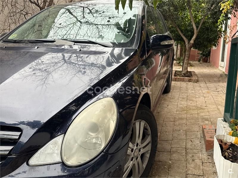 Usado Mercedes R280 190 CV (139 kW) 2009 Azul Monovolumen