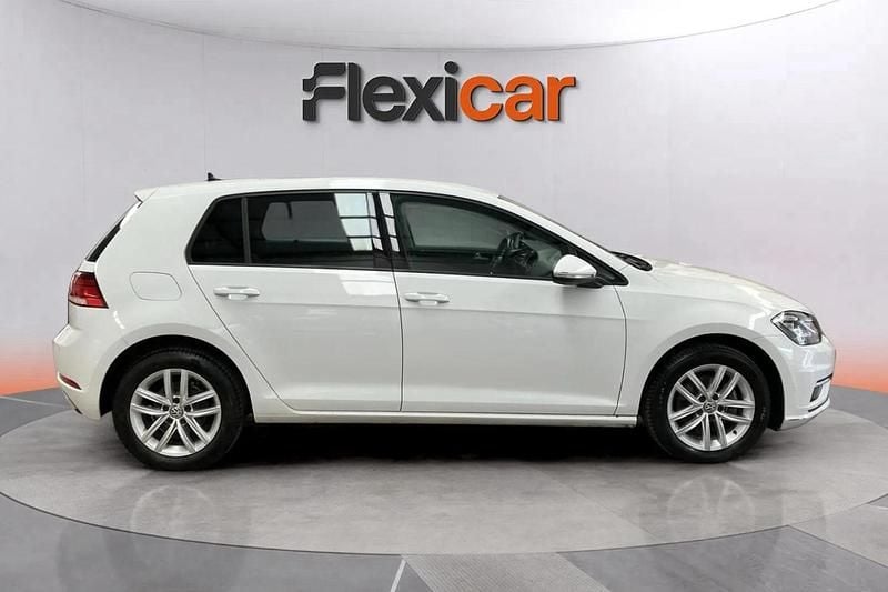 Usado VW Golf VII Advance 116 CV (85 kW) 2020 Blanco Berlina