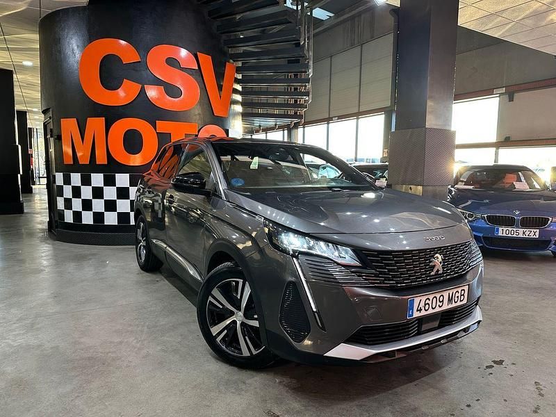 Usado Peugeot 3008 Allure 227 CV (166 kW) 2023 Gris SUV