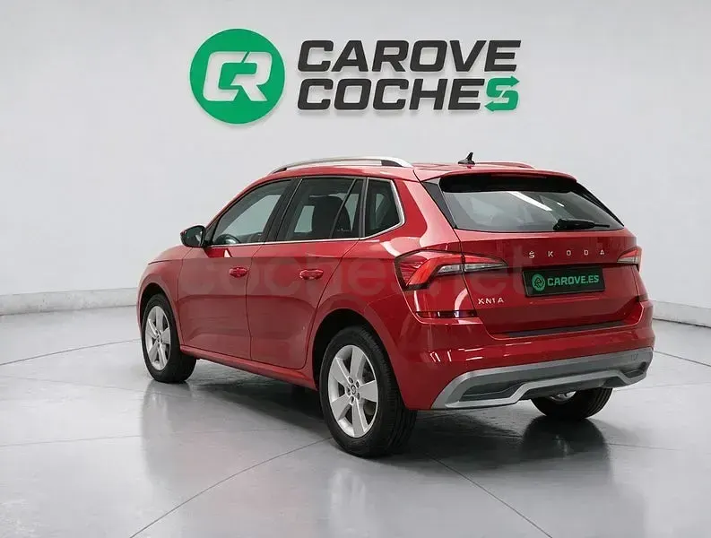 Usado Skoda Kamiq Style 110 CV (80 kW) 2020 Rojo SUV