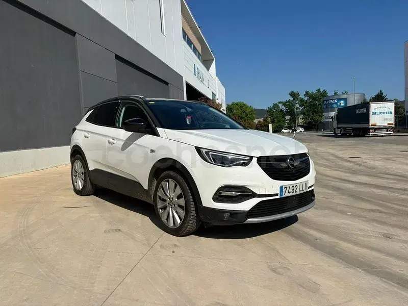 Usado Opel Grandland X Ultimate 130 CV (95 kW) 2020 Blanco SUV