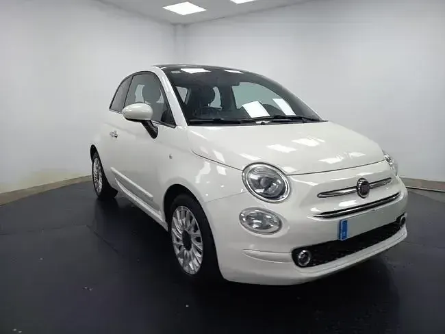 Używany Fiat 500 Lounge 69 KM (50 kW) 2019 Biały Sedan/Limuzyna