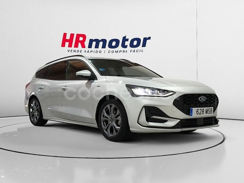 Gris / plata Usado 2024 Ford Focus ST-Line Familiar | 22.010 € (Precio justo) - Imagen 1/4