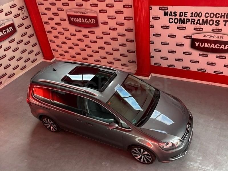 Usado VW Sharan Sportline 184 CV (135 kW) 2017 Gris / plata Monovolumen